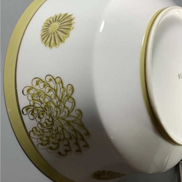 Vintage Andrea Sadek Imported Large Porcelain Bowl 9" Diameter, Floral Pattern - Picture 5 of 11